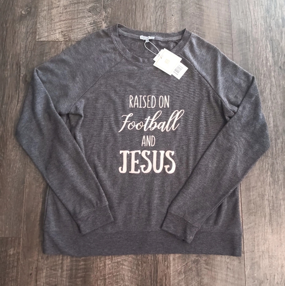 Mary Stuart Women's Pullover.  NWT